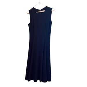 Calvin Klein Elegant Navy Sleeveless Midi Dress size 4
A Line style